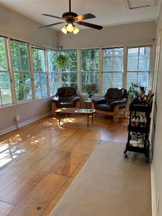 Foto del edificio - 317 W 35th St