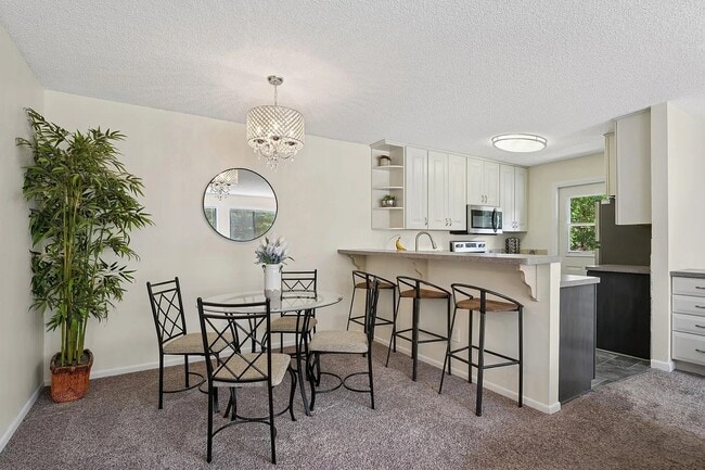 Building Photo - 13525 Zenith Ln