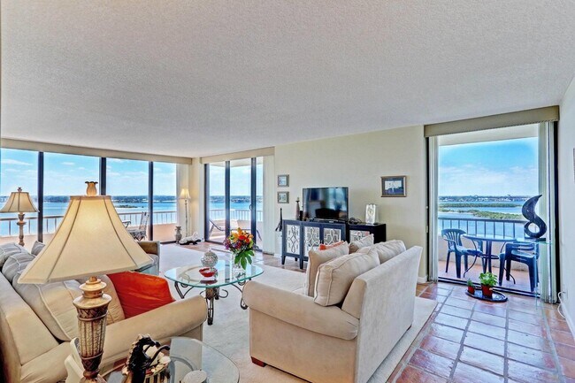 Foto del edificio - 5510 N Ocean Dr