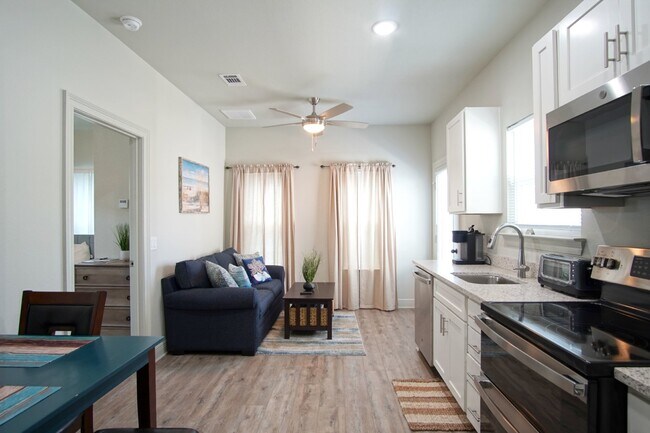 Foto del edificio - FURNISHED/or unfurnished 1 bedroom 1 bathr...