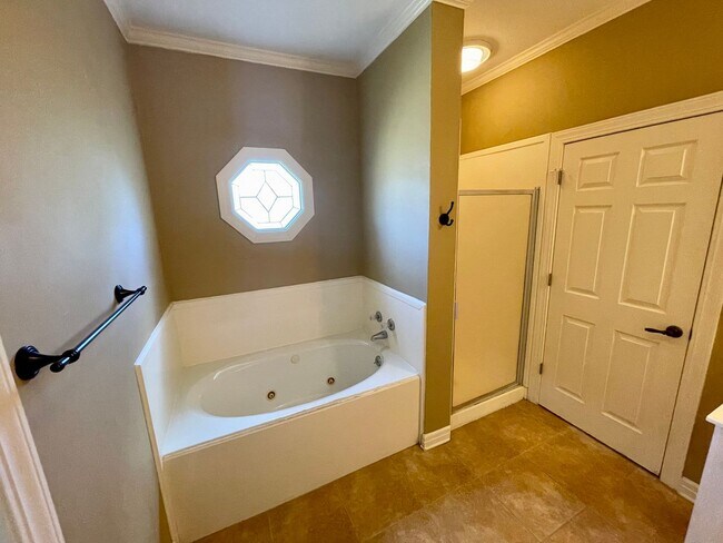 Foto del edificio - 3 Bed 2 Bath house in Madison