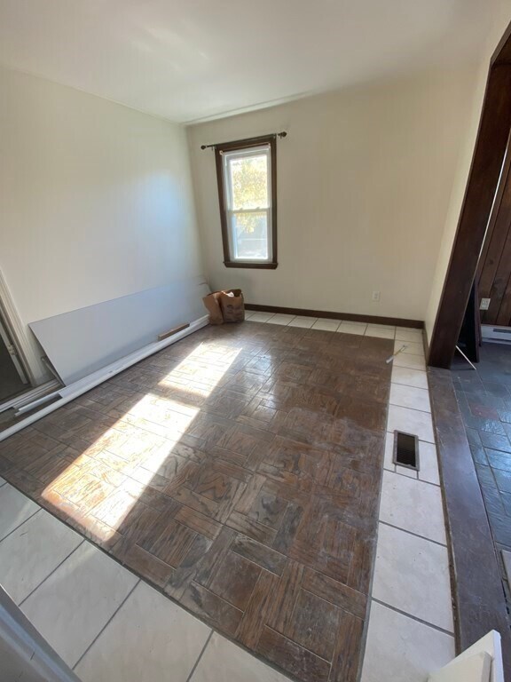 Building Photo - 49A Plainfield Ave