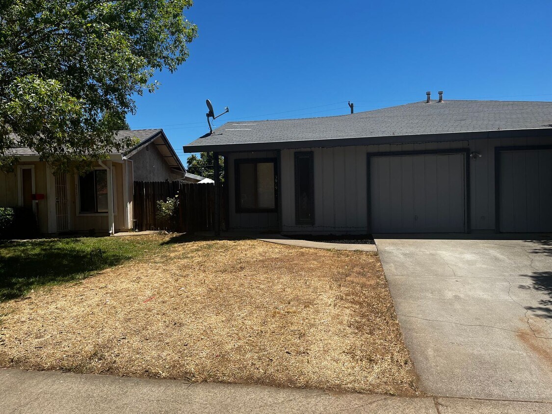 Primary Photo - 2 Bedroom 1 Bath, 950 sqft. Rancho Cordova...