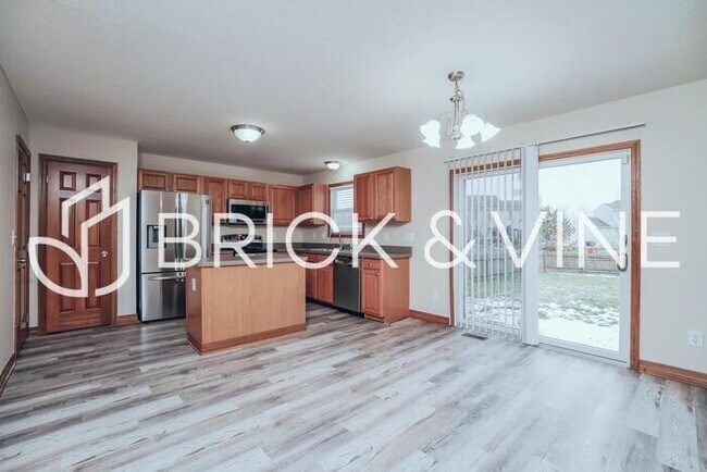 Building Photo - 362 Millett Dr