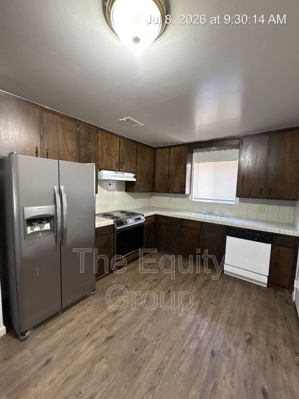 Foto del edificio - 3501 W Colonial Ave
