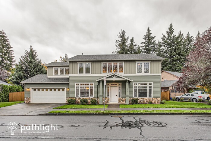 Primary Photo - 890 W Lookout Ridge Dr, Washougal, WA, 98671