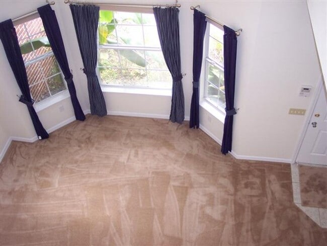 Building Photo - Monticello Condominiums-Two Bedroom/Two Ba...