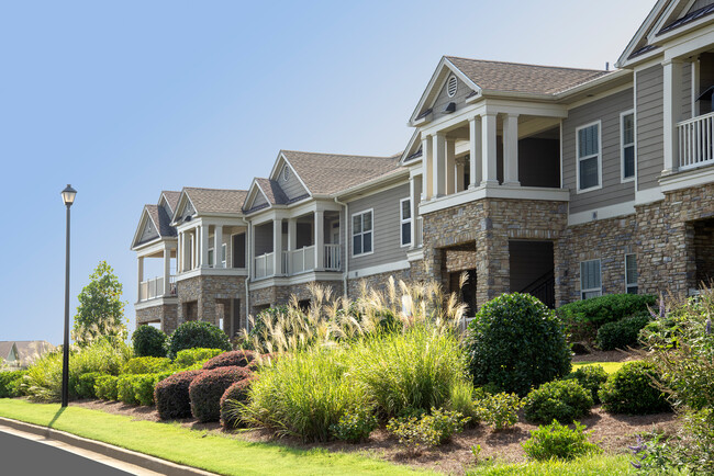 Foto del edificio - Greystone at Riverchase