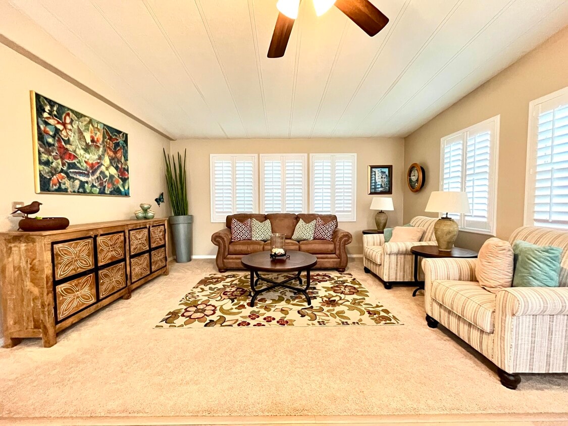 Primary Photo - 39705 Manzanita Dr