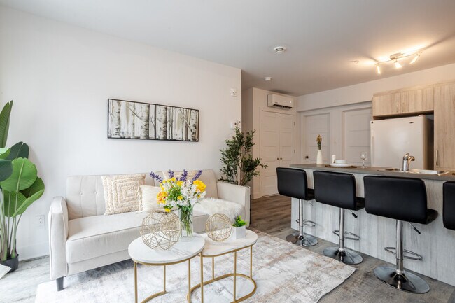 Photo du bâtiment - 1319 Rue Barré