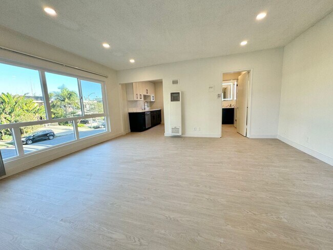 Foto del edificio - 3419-31 Keystone Ave