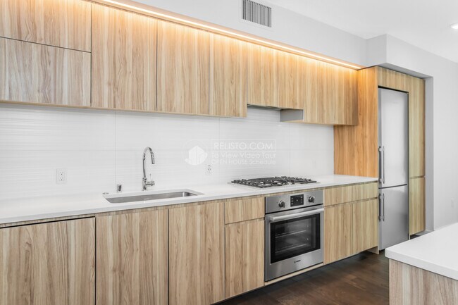 Foto del edificio - 1300 22nd St