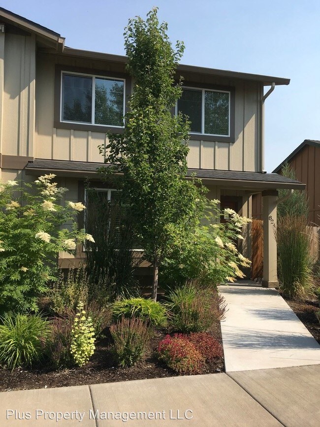 Building Photo - 824 Northeast Copperleaf Loop