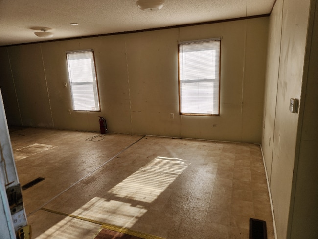 Building Photo - 71 Gibson Cir