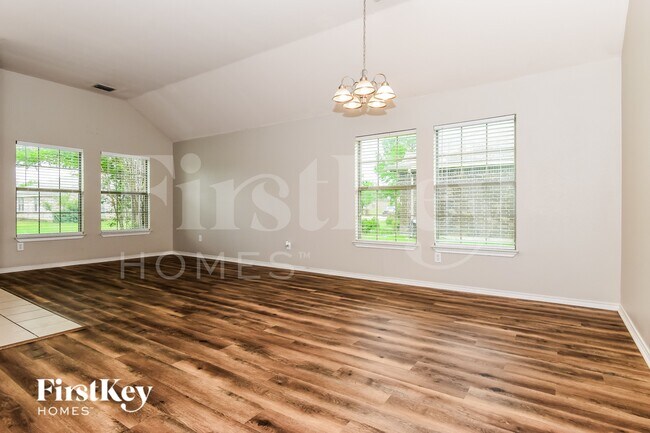 Foto del edificio - 1517 Brandon Dr