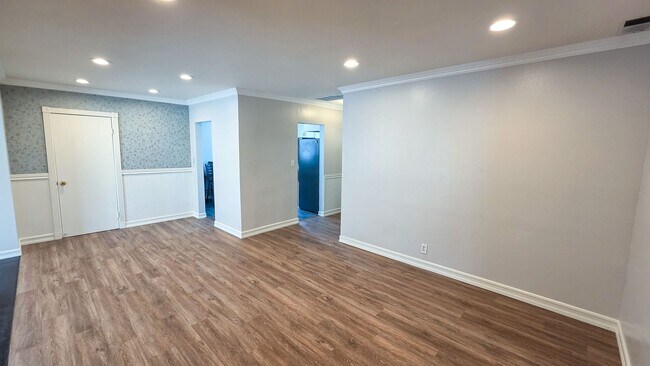 Foto del edificio - 9342 Colfair St