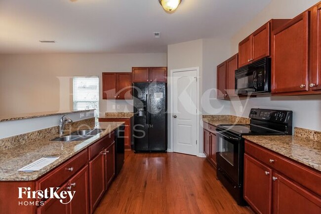 Foto del edificio - 2528 Woodsorrel Ln