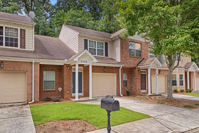 Building Photo - 2524 Laurel Cir NW