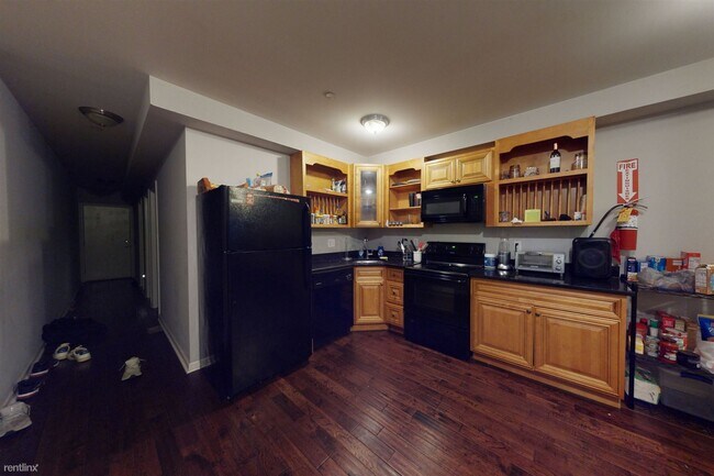 Foto del edificio - 5 br, 3 bath Triplex - 1628 WILLINGTON ST ...