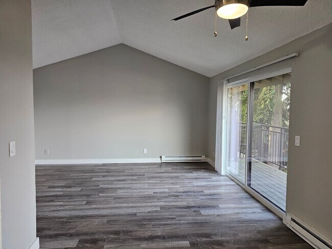 Interior Photo - CityScape: Leasing Specials! Newly Renovated Premier Location in Bellevue, Rooftop Entertainment ...