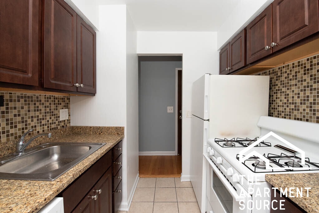 Foto principal - 5820 N Sheridan Rd