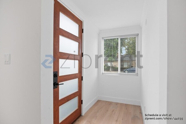 Building Photo - 4300 Adeline St