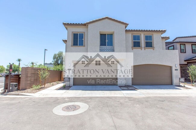 Photo - 1051 W. Diamondback Dr. House