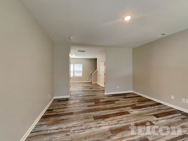 Foto del edificio - 166 Oak Creek Rd