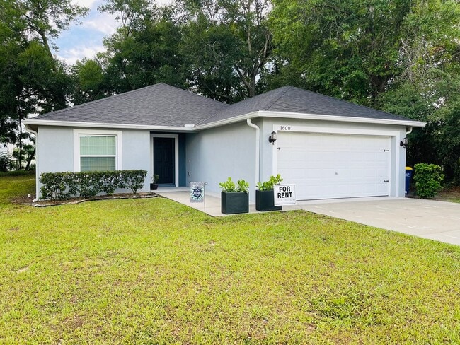 Building Photo - 1600 Mayaro Ct