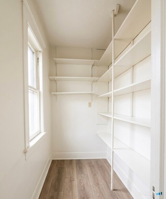 Foto del edificio - 341 Stanley St