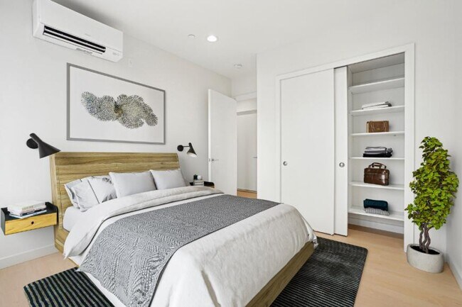 Foto del edificio - 2 bedroom in BROOKLYN NY 11205