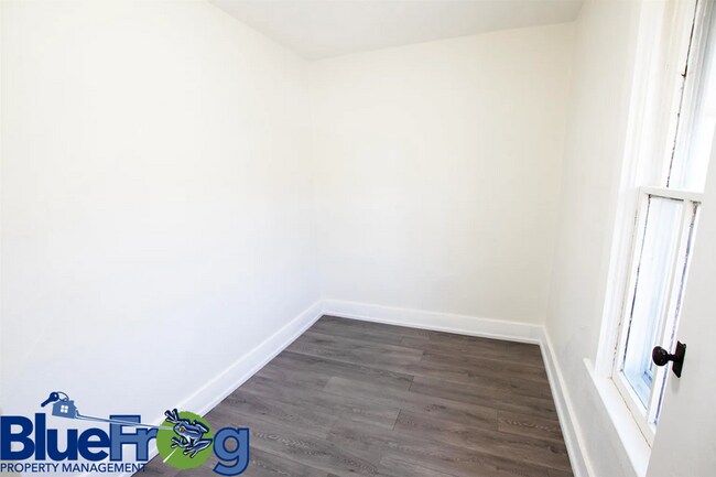 Building Photo - 2316 Harrison St