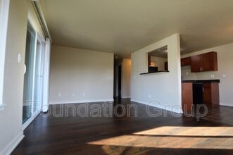Building Photo - 2405 NW 65th St