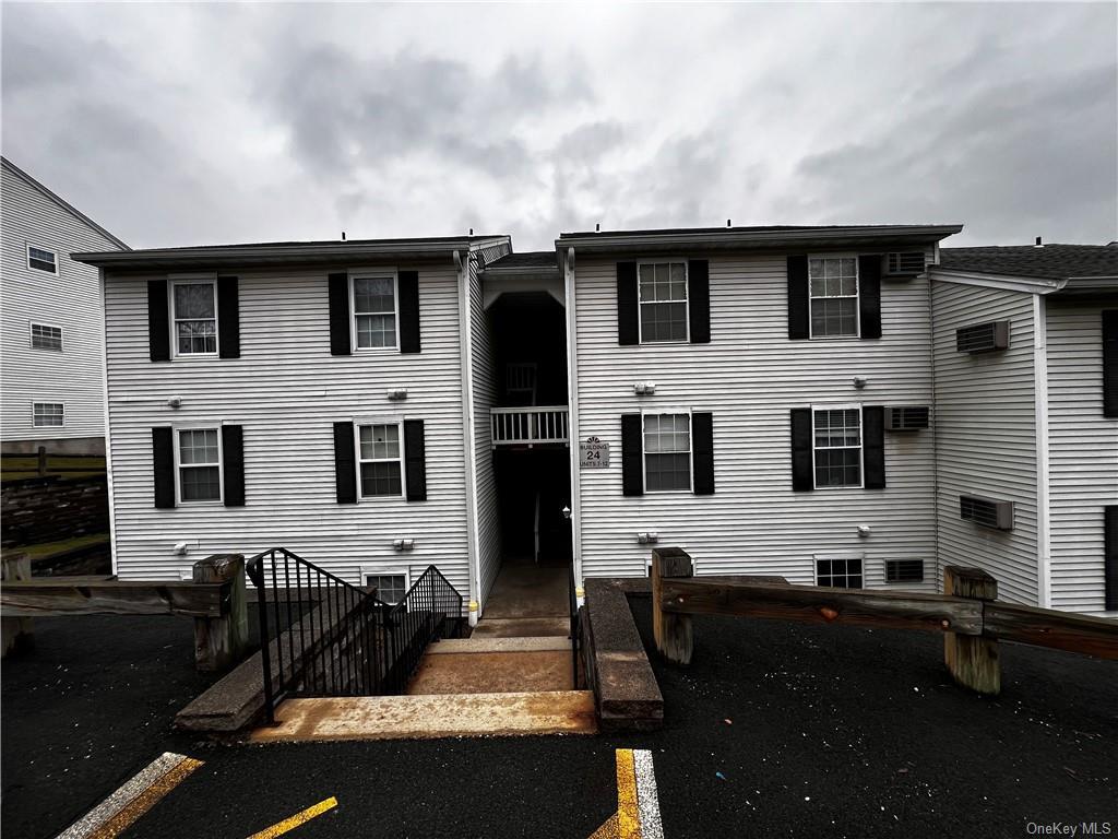 24 Lexington Hills Rd Unit 8