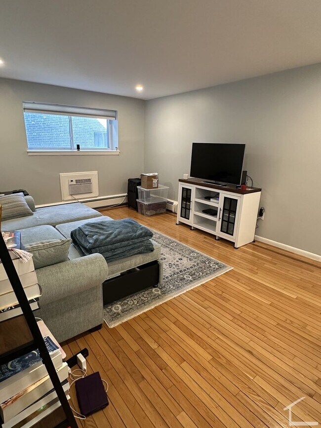 Foto del edificio - Luxurious 1 bed in Brighton with parking included available 9/1/26