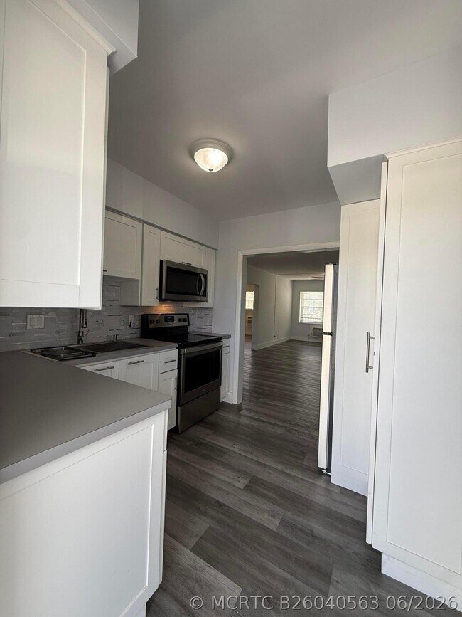 Foto del edificio - 3851 NE 21st Ave