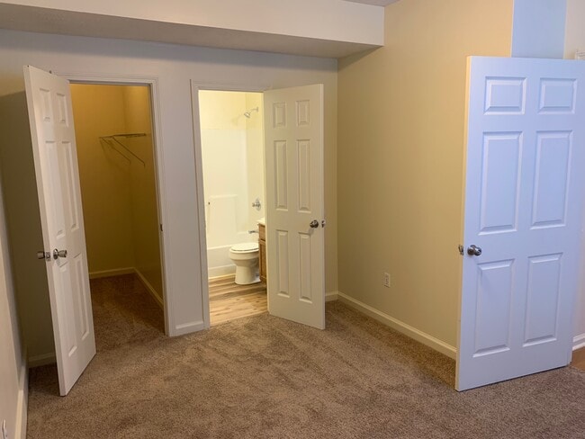 Building Photo - 1065 Brandy Ln