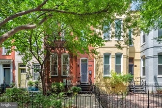 Building Photo - 1810 6th St NW