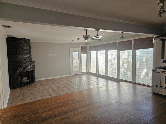 Foto del edificio - 1407 Wilshire Blvd