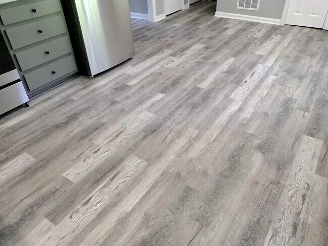 Foto del edificio - 9290 Cedar Ridge Dr NW