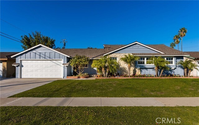 Building Photo - 2427 E Normandy Dr
