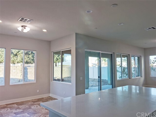 Building Photo - 5154 Pomona Rincon Rd