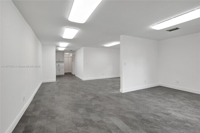 Foto del edificio - 5980 SW 40th Ave