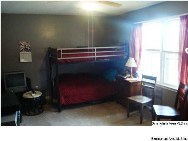 Foto del edificio - 512 17th Ave NW