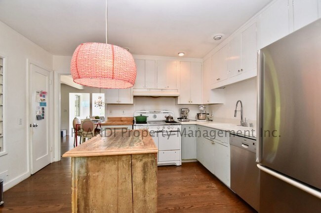 Foto del edificio - 40 Woodruff Rd