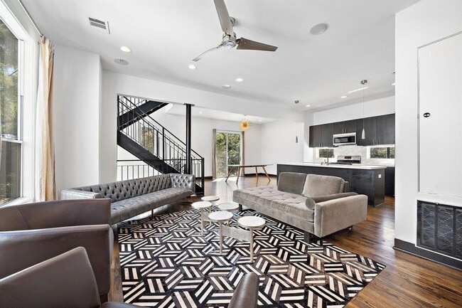 Foto del edificio - 4706 Crawford St