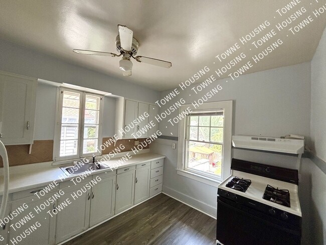 Foto del edificio - 640 Magee Ave