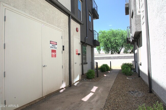 Foto del edificio - 2090 S Dorsey Ln