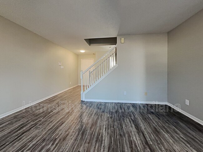 Foto del edificio - 6220 E Mariah Hill Ln