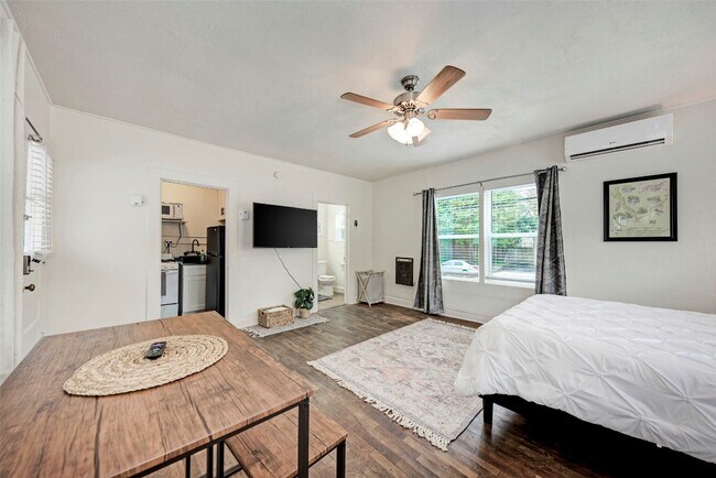 Foto del edificio - 915 W 21st St